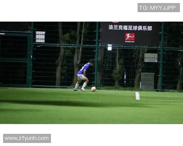 与足球明星亲密接触的综艺节目带你领略不一样的精彩瞬间和幕后故事 与足球明星亲密接触的综艺节目带你领略不一样的精彩瞬间和幕后故事