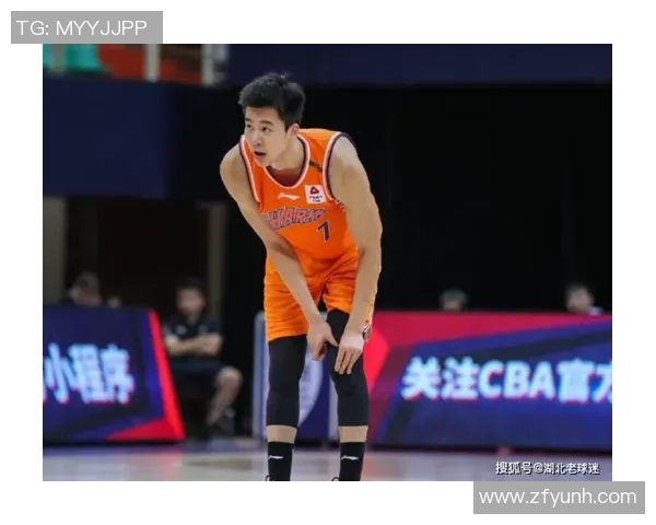 成都网球队以82分领跑大师赛积分榜展现强劲实力与团队合作精神